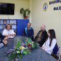 Симбіоз практиків і теоретиків Симбіоз практиків і теоретиків